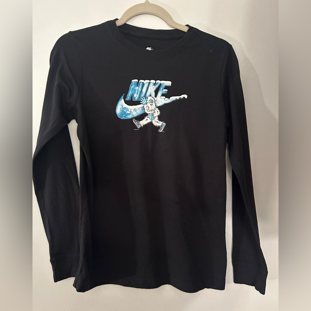 NWOT Nike Long sleeve shirt. Size large